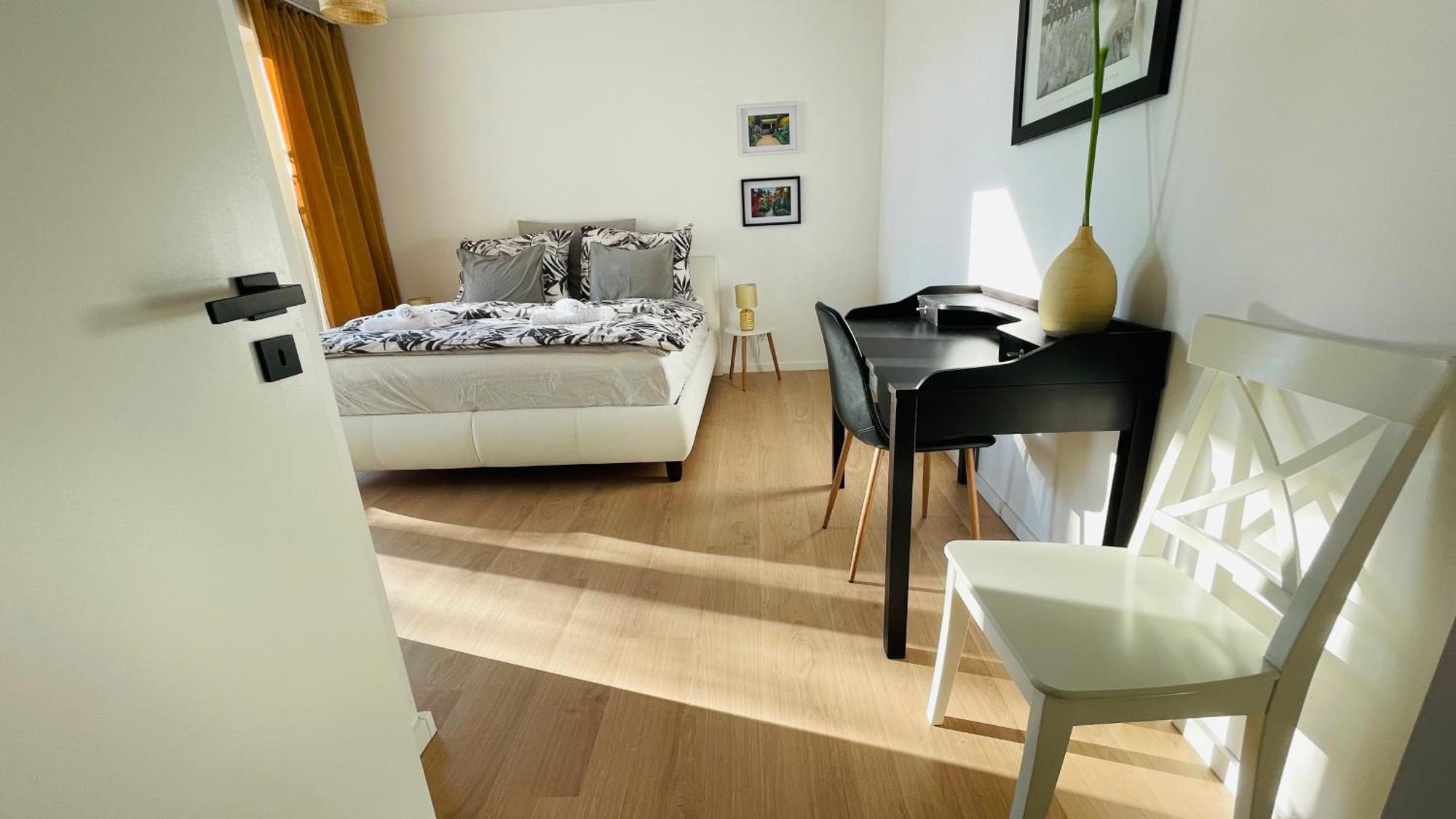 House Flow, 3 Room, Free 2 Parking Братислава Экстерьер фото