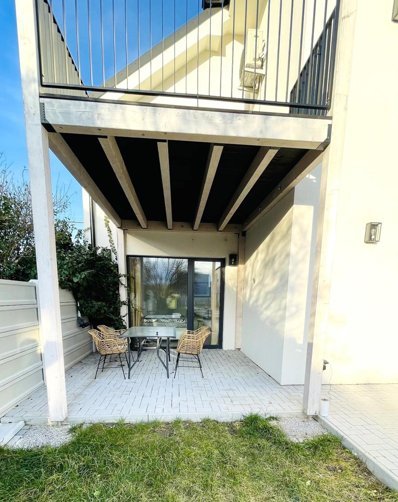 House Flow, 3 Room, Free 2 Parking Братислава Экстерьер фото