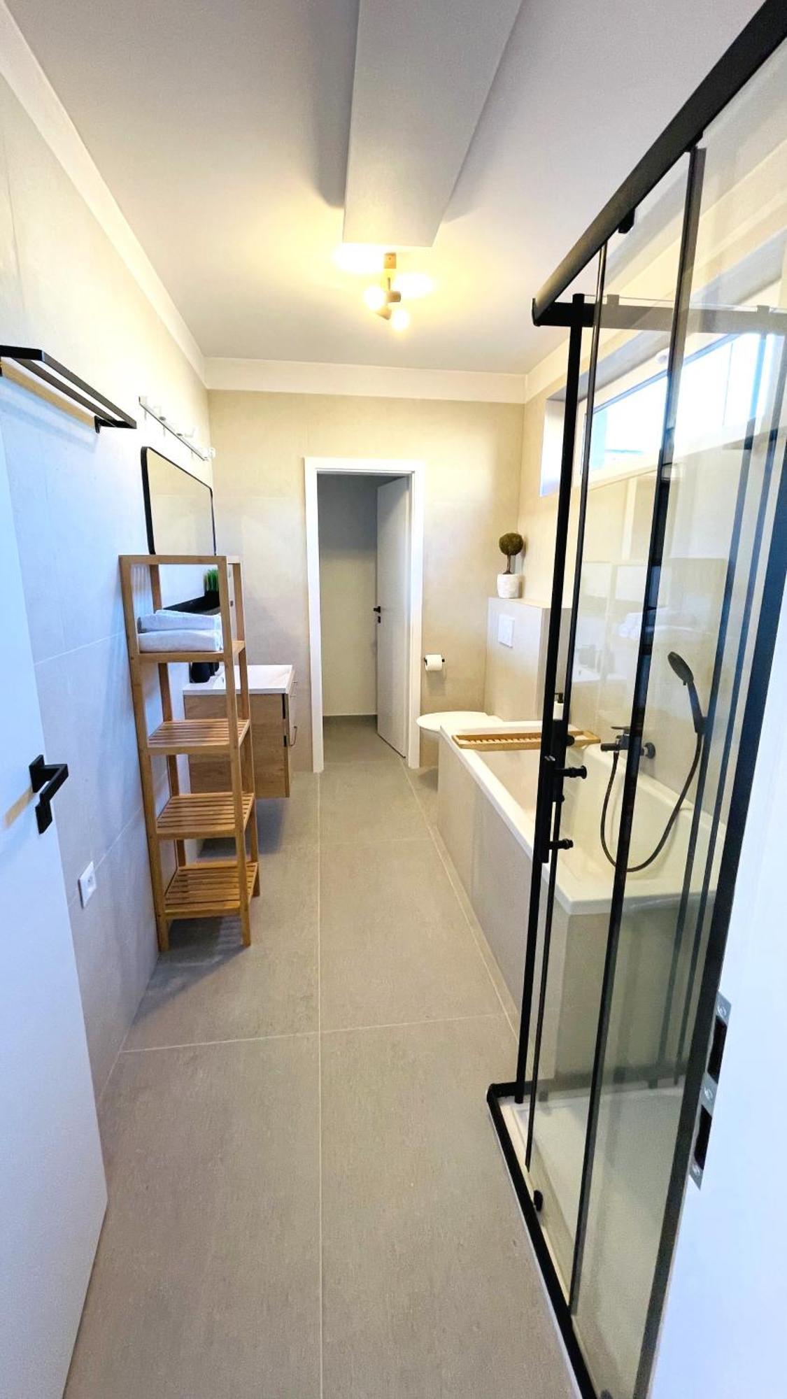 House Flow, 3 Room, Free 2 Parking Братислава Экстерьер фото
