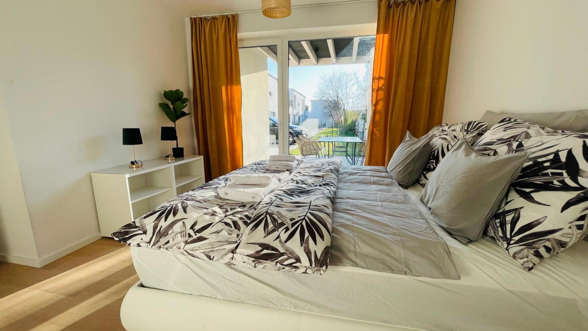 House Flow, 3 Room, Free 2 Parking Братислава Экстерьер фото