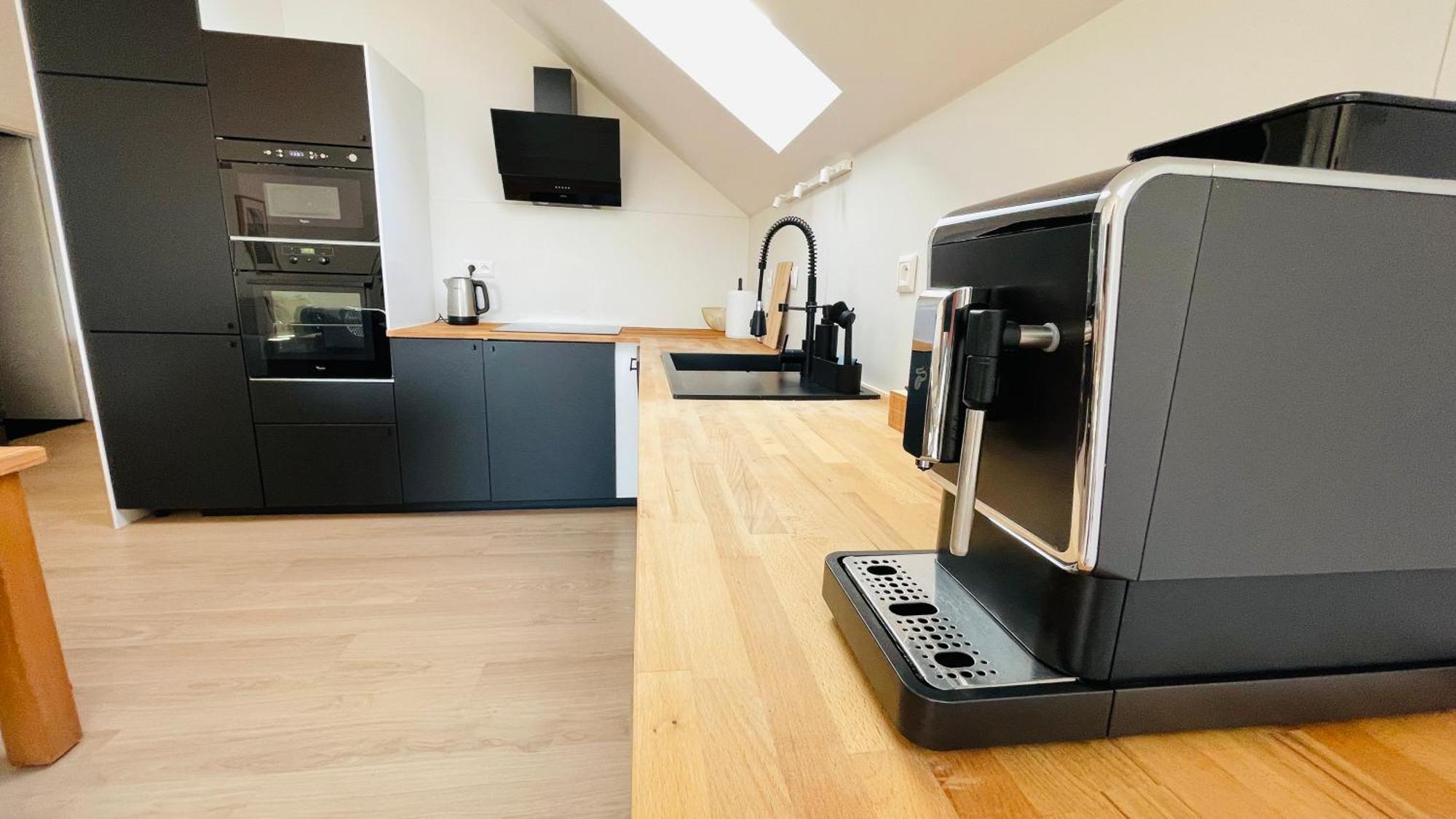 House Flow, 3 Room, Free 2 Parking Братислава Экстерьер фото