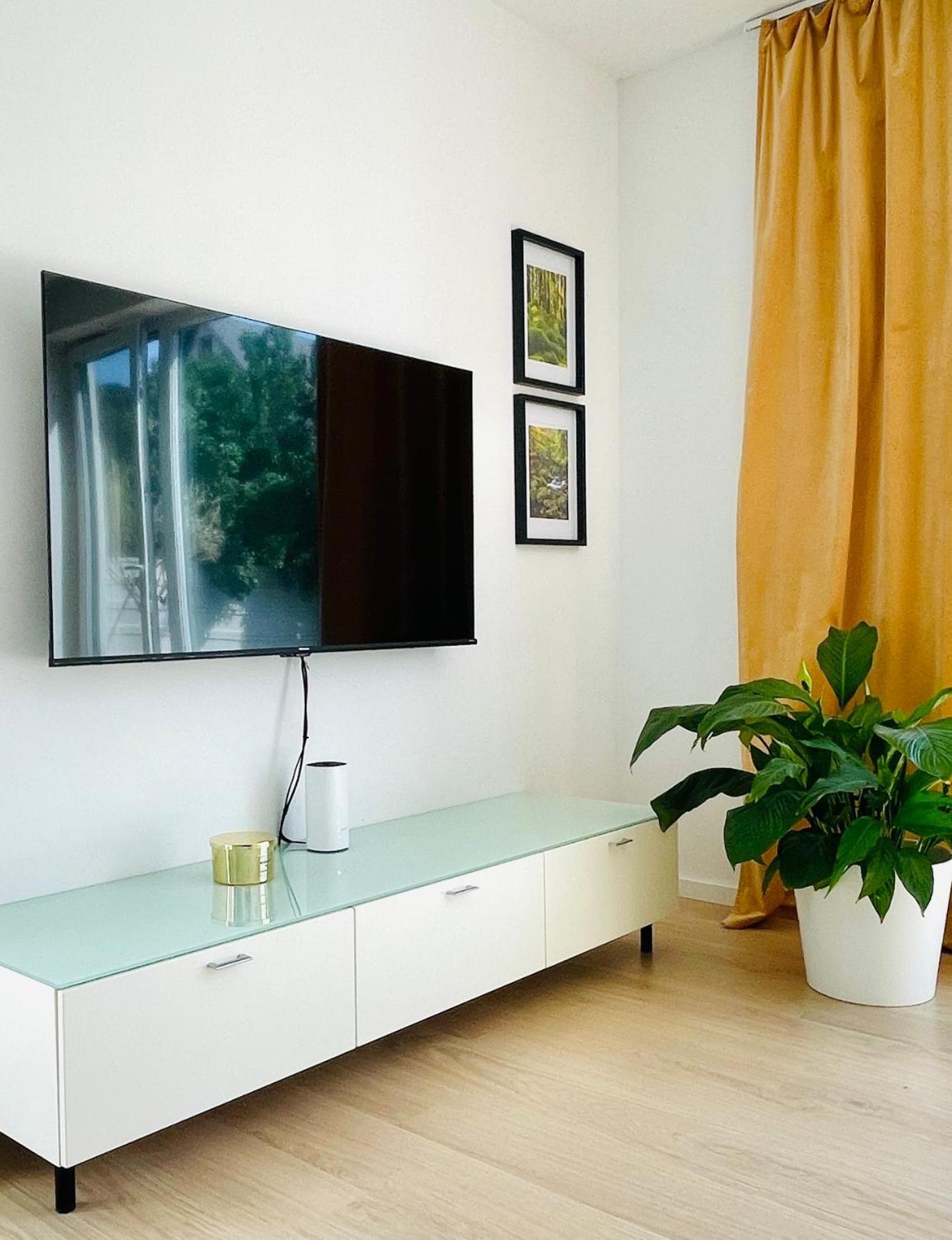 House Flow, 3 Room, Free 2 Parking Братислава Экстерьер фото