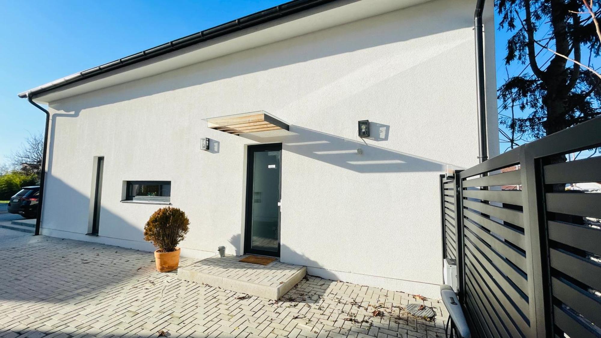 House Flow, 3 Room, Free 2 Parking Братислава Экстерьер фото