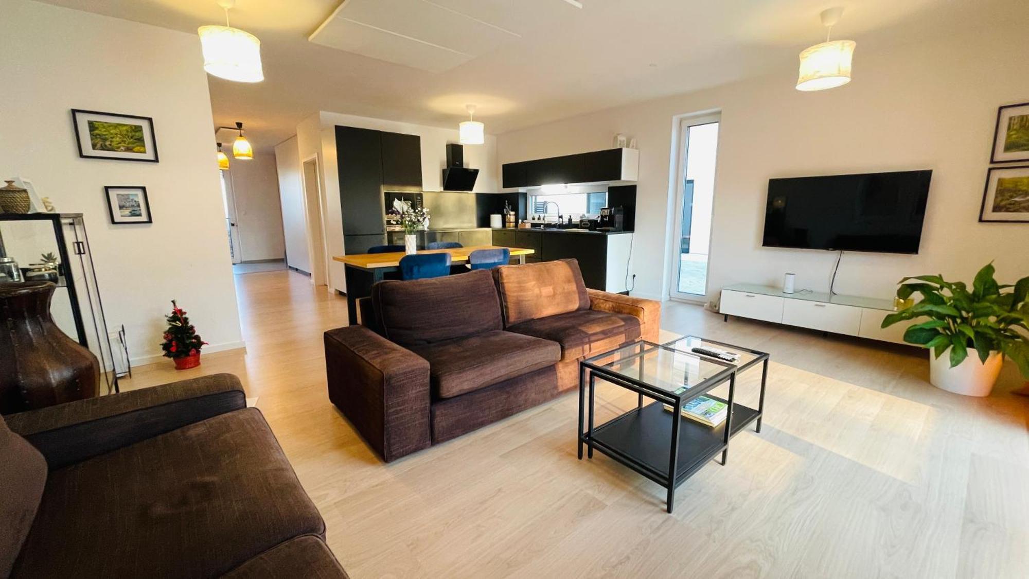 House Flow, 3 Room, Free 2 Parking Братислава Экстерьер фото
