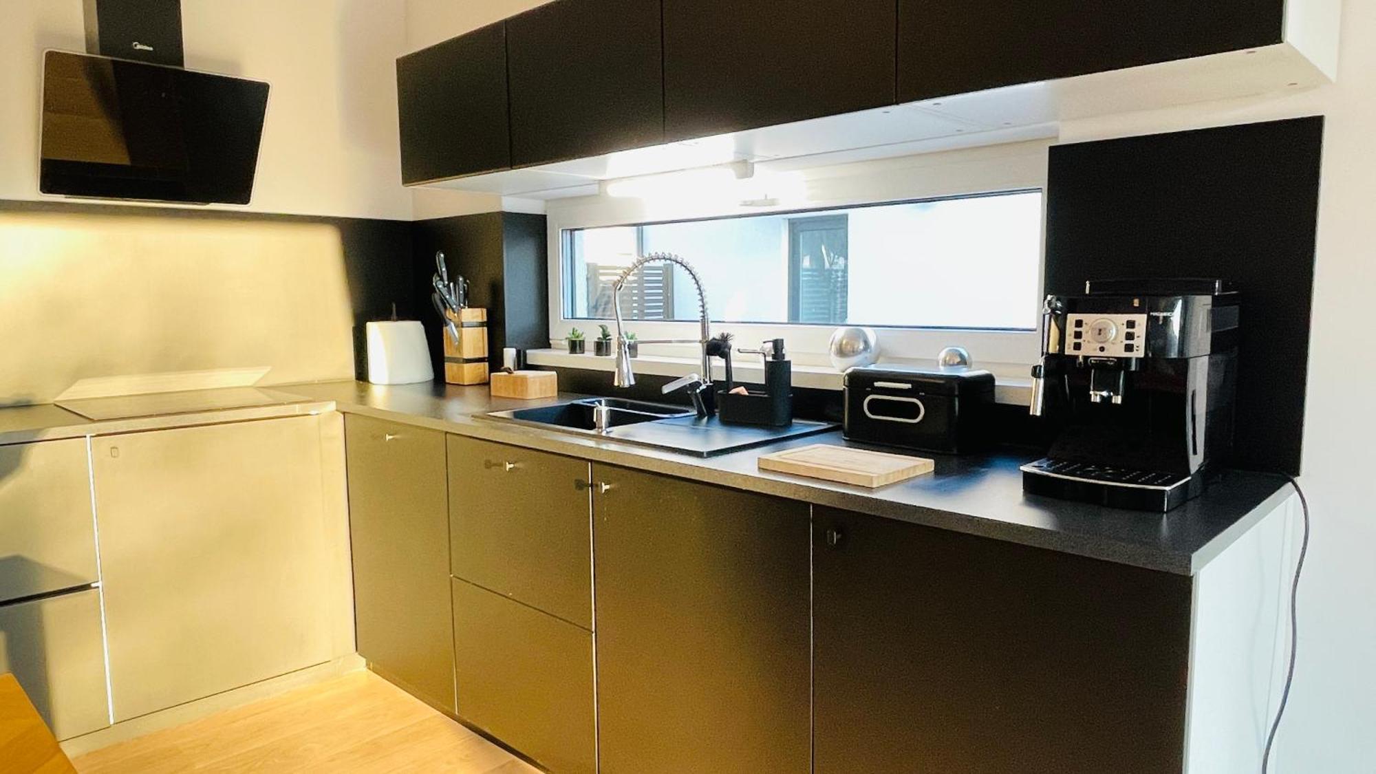 House Flow, 3 Room, Free 2 Parking Братислава Экстерьер фото