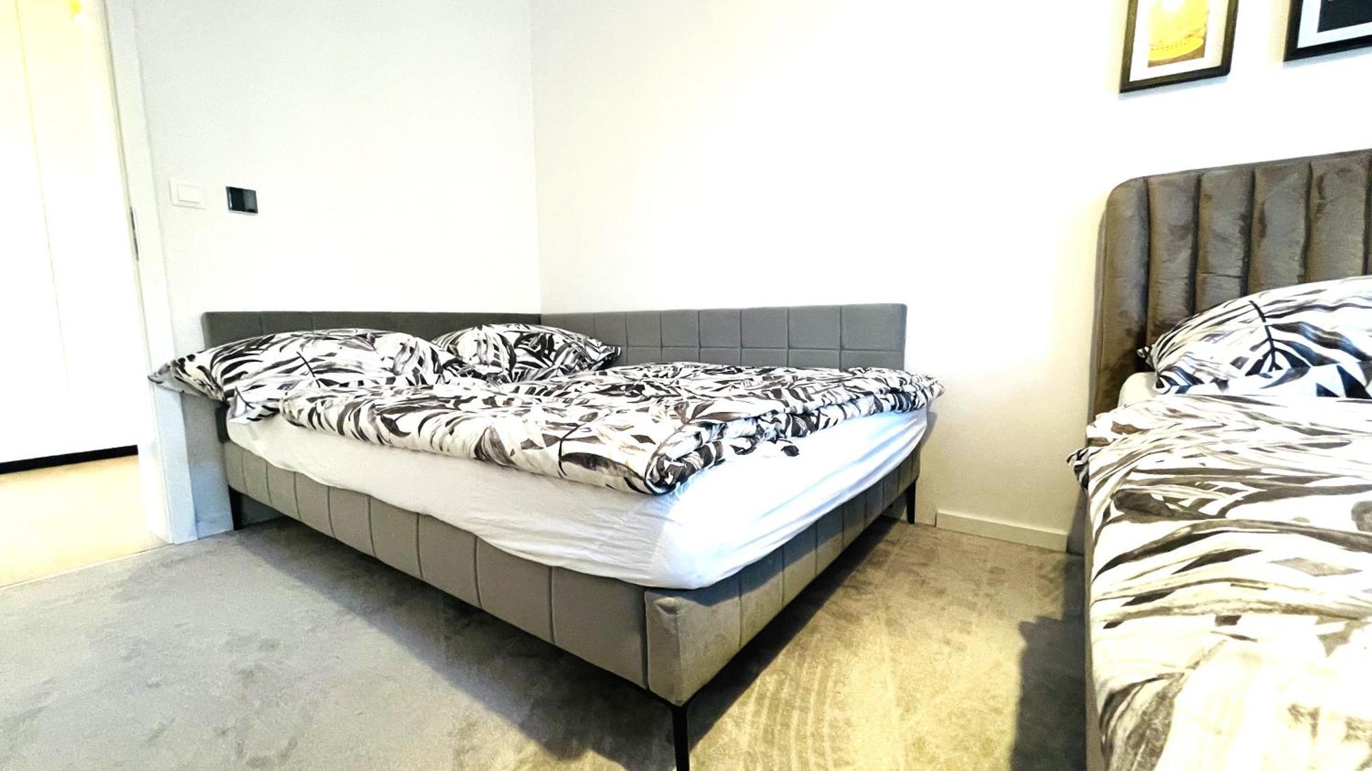 House Flow, 3 Room, Free 2 Parking Братислава Экстерьер фото