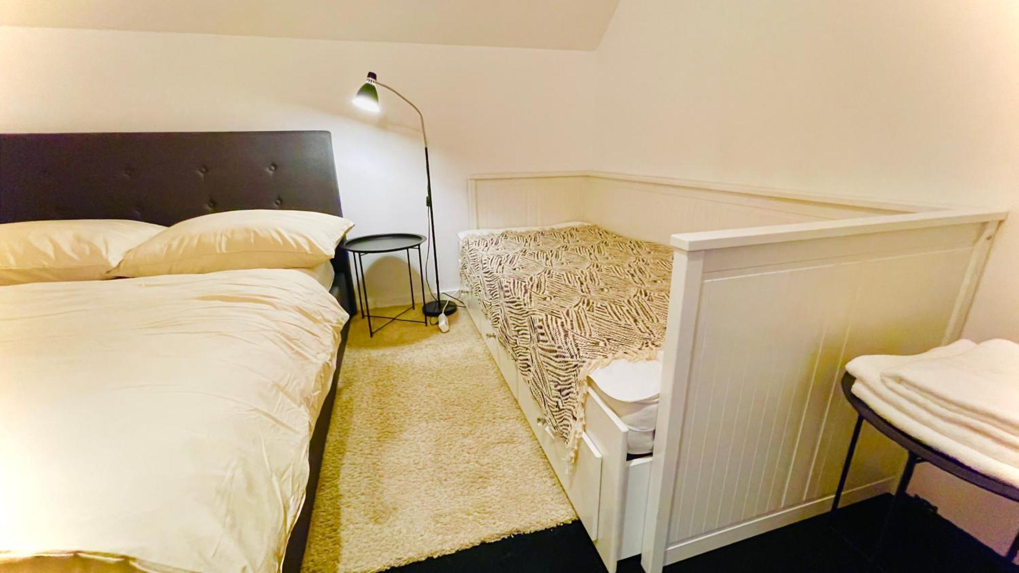 House Flow, 3 Room, Free 2 Parking Братислава Экстерьер фото